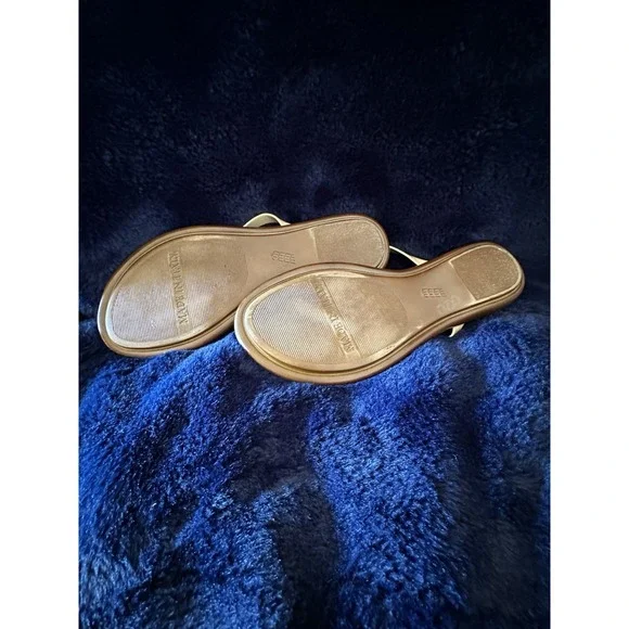 Toscanella Sandals Womens Size 7.5 Beige Rhinestone Discs Thong Made In Italy - Picture 5 of 6